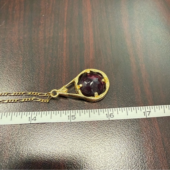 Avon “Antique Moments Pendant”Goldtone/Purple Layered Necklace NIB 1992 - Picture 2 of 7